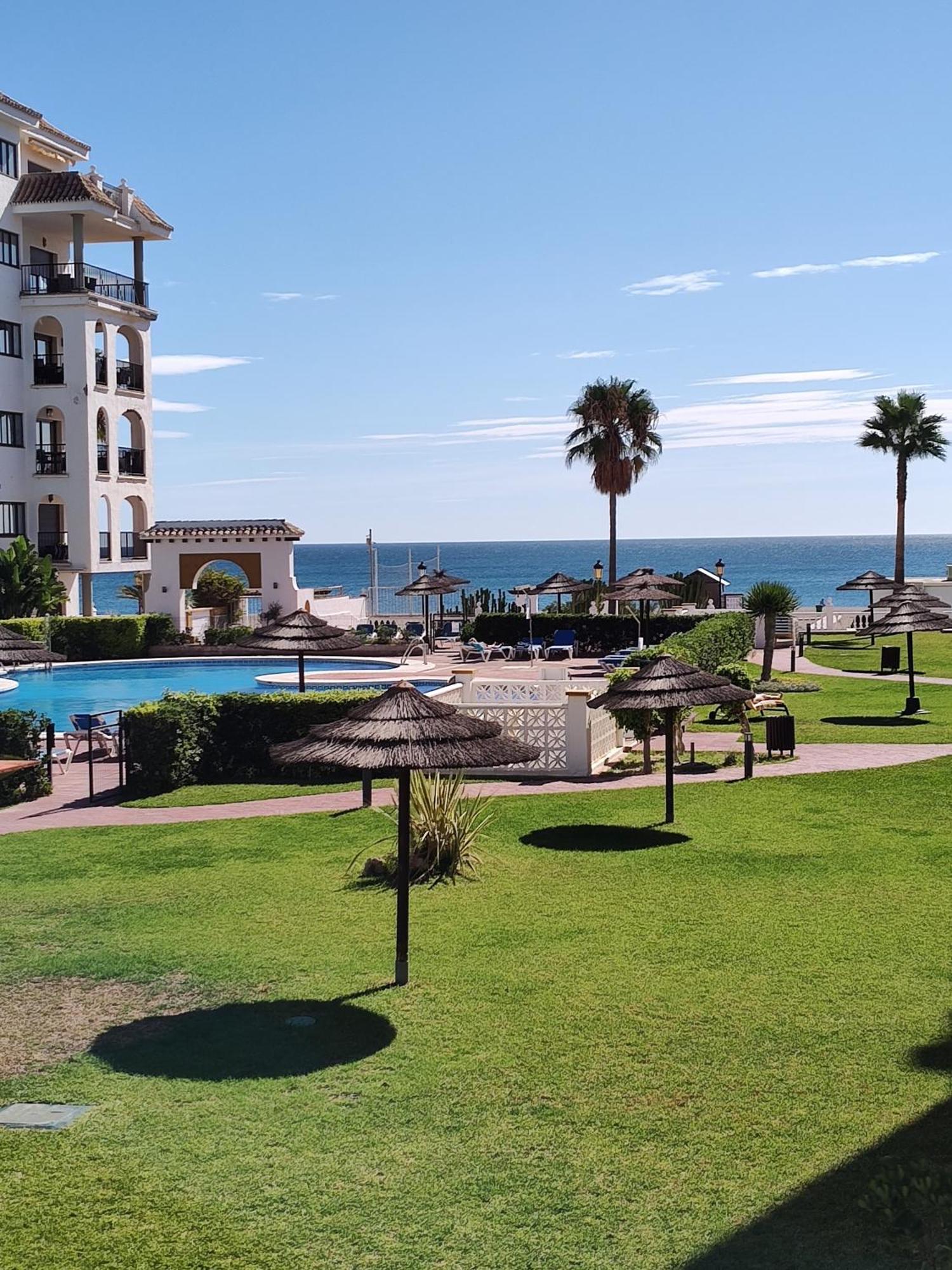 Duquesa 5210 Beach Side Paradise Castillo de Sabinillas Eksteriør bilde